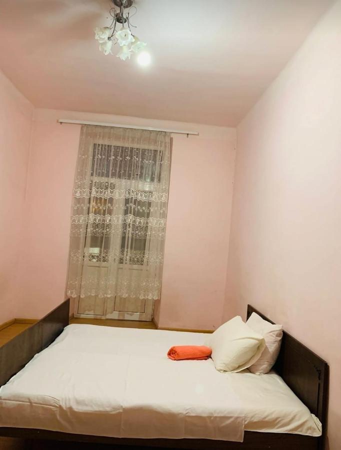 Infinity Hostel & Tour Yerevan Exterior photo