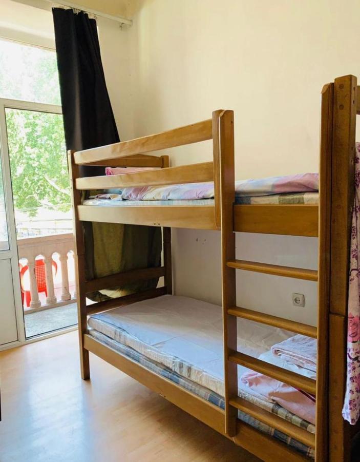 Infinity Hostel & Tour Yerevan Exterior photo